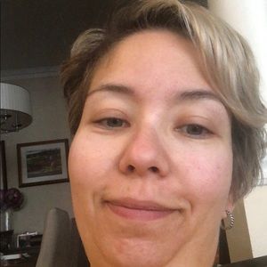 Meet your Posher, Simona